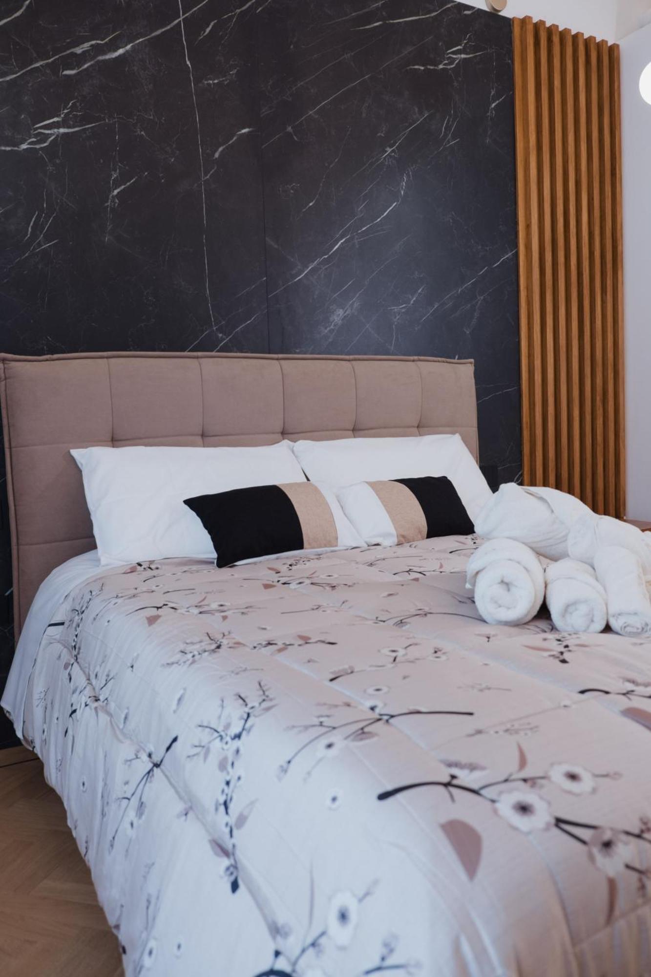 Butera 505-Luxury Suites Bagheria Eksteriør billede